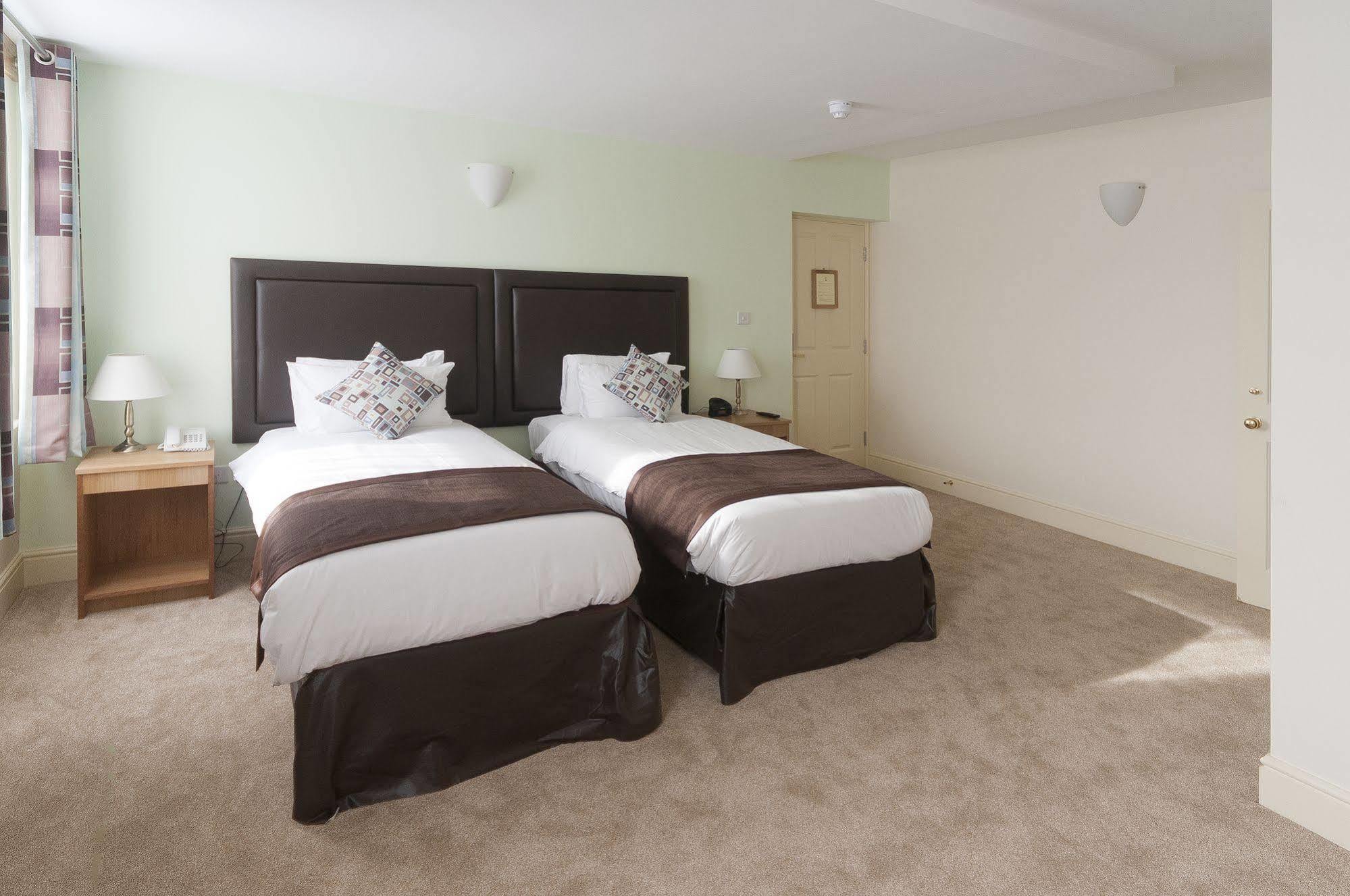 Castle Limes Hotel 워릭 외부 사진